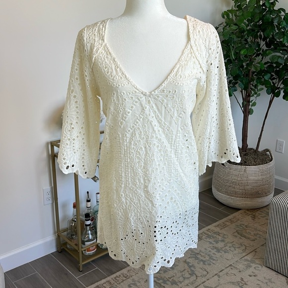 Maaji Ivory Cream Eyelet Crotchet Boho Embroidered Swim Cover Up Dress Small - Picture 4 of 17